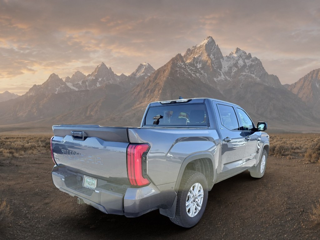 2022 Magnetic Gray Metallic /Black Toyota Tundra SR5 (5TFLA5DB5NX) with an V6, 3.5L (3445 cc) engine, 10-speed automatic transmission, located at 1175 N Woodruff Ave, Idaho Falls, ID, 83401, 43.506901, -111.999657 - <b>Vehicle Details</b><br>Take command of the road in this 2022 Toyota Tundra SR5, a rugged and refined full-size pickup now available in Idaho Falls, ID. With just 47,166 miles, this Toyota Tundra delivers the strong capability, modern comfort, and proven Toyota durability drivers want in a dependa- Photo#4