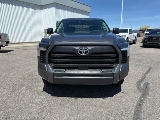2022 GRAY /Black Toyota Tundra SR5 (5TFLA5DB5NX) with an I-FORCE 3.4L V-6 port/direct injection engine, AUTOMATIC transmission, located at 1235 N Woodruff Ave., Idaho Falls, 83401, (208) 523-1053, 43.507172, -112.000488 - At Timberline Auto, finding a great deal on your next vehicle is always easy! Our experienced sales staff goal is to help find you the right vehicle at the right price! Our knowledgeable finance department has options for almost any credit score. We offer extended service contract options to prot- Photo#37