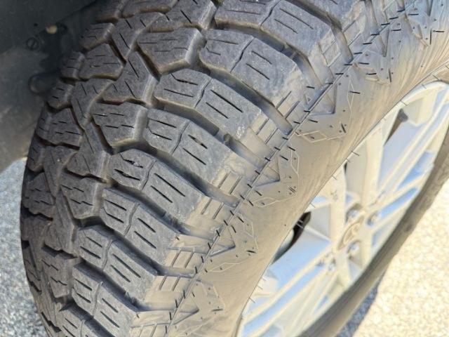 2022 GRAY /Black Toyota Tundra SR5 (5TFLA5DB5NX) with an I-FORCE 3.4L V-6 port/direct injection engine, AUTOMATIC transmission, located at 1235 N Woodruff Ave., Idaho Falls, 83401, (208) 523-1053, 43.507172, -112.000488 - At Timberline Auto, finding a great deal on your next vehicle is always easy! Our experienced sales staff goal is to help find you the right vehicle at the right price! Our knowledgeable finance department has options for almost any credit score. We offer extended service contract options to prot- Photo#38