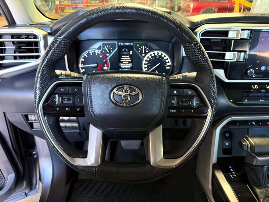 2022 GRAY /Black Toyota Tundra SR5 (5TFLA5DB5NX) with an I-FORCE 3.4L V-6 port/direct injection engine, AUTOMATIC transmission, located at 1235 N Woodruff Ave., Idaho Falls, 83401, (208) 523-1053, 43.507172, -112.000488 - At Timberline Auto, finding a great deal on your next vehicle is always easy! Our experienced sales staff goal is to help find you the right vehicle at the right price! Our knowledgeable finance department has options for almost any credit score. We offer extended service contract options to prot- Photo#15