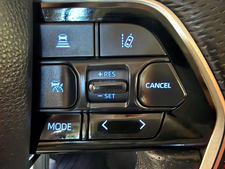 2022 GRAY /Black Toyota Tundra SR5 (5TFLA5DB5NX) with an I-FORCE 3.4L V-6 port/direct injection engine, AUTOMATIC transmission, located at 1235 N Woodruff Ave., Idaho Falls, 83401, (208) 523-1053, 43.507172, -112.000488 - At Timberline Auto, finding a great deal on your next vehicle is always easy! Our experienced sales staff goal is to help find you the right vehicle at the right price! Our knowledgeable finance department has options for almost any credit score. We offer extended service contract options to prot- Photo#20