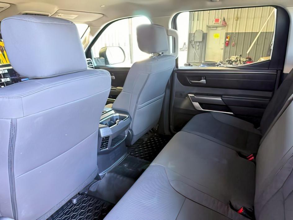 2022 GRAY /Black Toyota Tundra SR5 (5TFLA5DB5NX) with an I-FORCE 3.4L V-6 port/direct injection engine, AUTOMATIC transmission, located at 1235 N Woodruff Ave., Idaho Falls, 83401, (208) 523-1053, 43.507172, -112.000488 - At Timberline Auto, finding a great deal on your next vehicle is always easy! Our experienced sales staff goal is to help find you the right vehicle at the right price! Our knowledgeable finance department has options for almost any credit score. We offer extended service contract options to prot- Photo#26