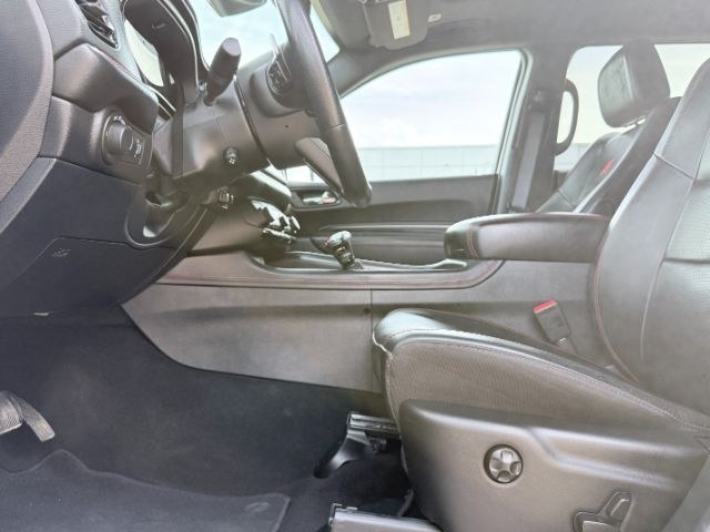 2025 BLUE /Black Dodge Durango (1C4SDJCT9SC) with an HEMI 57L V-8 variable valve control engine, Automatic transmission, located at 1175 N Woodruff Ave, Idaho Falls, ID, 83401, 43.506901, -111.999657 - At Timberline Auto, finding a great deal on your next vehicle is always easy! Our experienced sales staff goal is to help find you the right vehicle at the right price! Our knowledgeable finance department has options for almost any credit score. We offer extended service contract options to prot- Photo#48