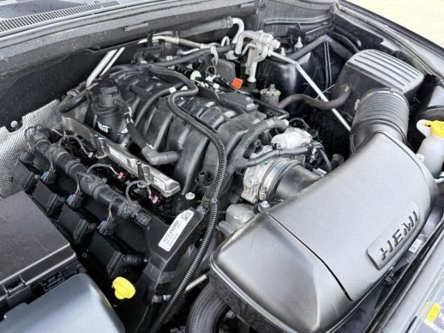 2025 BLUE /Black Dodge Durango (1C4SDJCT9SC) with an HEMI 57L V-8 variable valve control engine, Automatic transmission, located at 1175 N Woodruff Ave, Idaho Falls, ID, 83401, 43.506901, -111.999657 - At Timberline Auto, finding a great deal on your next vehicle is always easy! Our experienced sales staff goal is to help find you the right vehicle at the right price! Our knowledgeable finance department has options for almost any credit score. We offer extended service contract options to prot- Photo#64