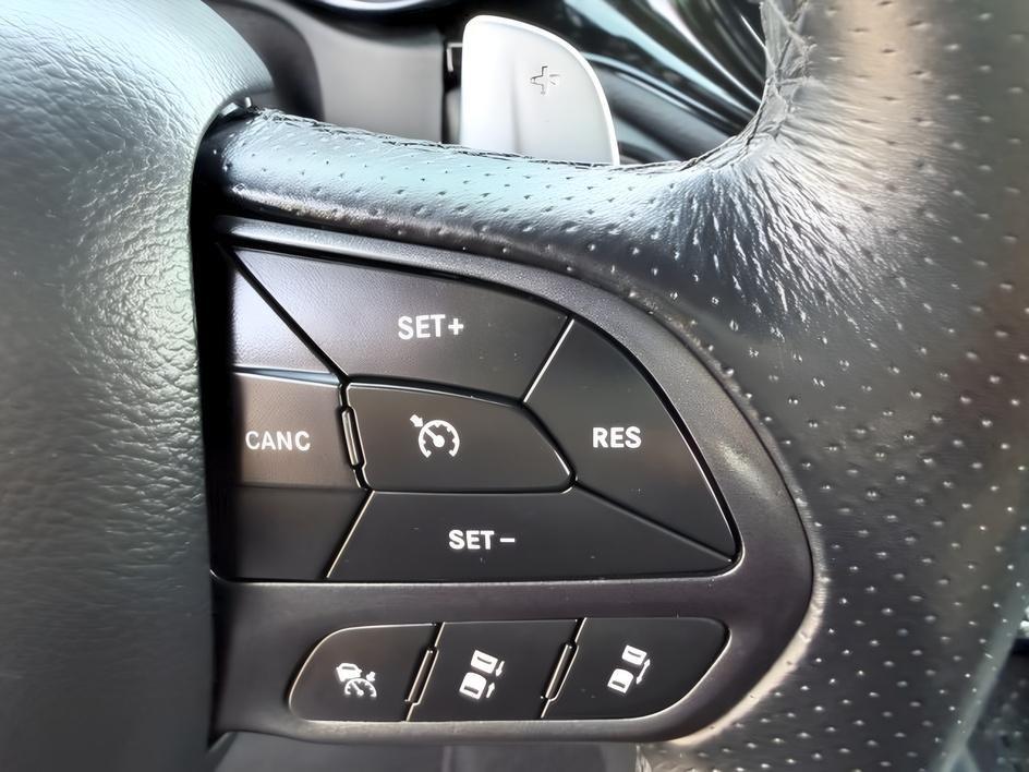 2025 BLUE /Black Dodge Durango (1C4SDJCT9SC) with an HEMI 57L V-8 variable valve control engine, Automatic transmission, located at 1175 N Woodruff Ave, Idaho Falls, ID, 83401, 43.506901, -111.999657 - At Timberline Auto, finding a great deal on your next vehicle is always easy! Our experienced sales staff goal is to help find you the right vehicle at the right price! Our knowledgeable finance department has options for almost any credit score. We offer extended service contract options to prot- Photo#24