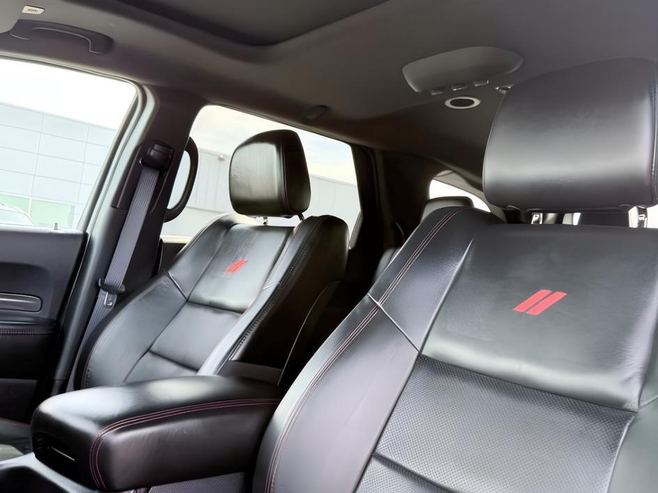 2025 BLUE /Black Dodge Durango (1C4SDJCT9SC) with an HEMI 57L V-8 variable valve control engine, Automatic transmission, located at 1175 N Woodruff Ave, Idaho Falls, ID, 83401, 43.506901, -111.999657 - At Timberline Auto, finding a great deal on your next vehicle is always easy! Our experienced sales staff goal is to help find you the right vehicle at the right price! Our knowledgeable finance department has options for almost any credit score. We offer extended service contract options to prot- Photo#26