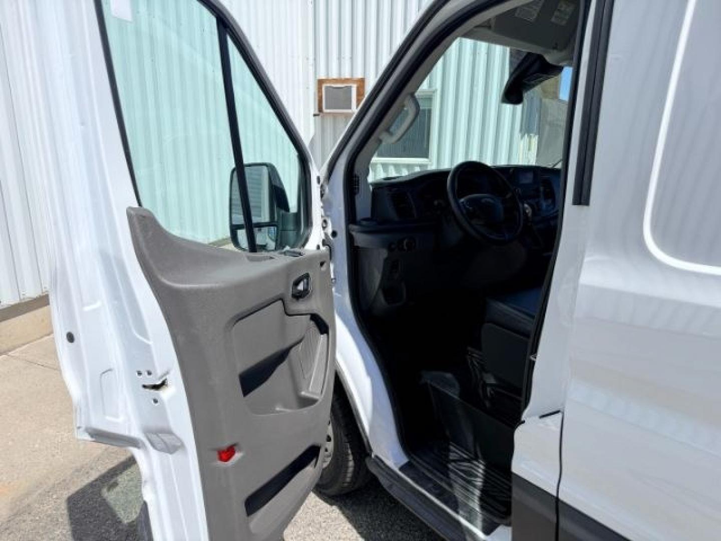 2025 WHITE /VINYL Ford Transit-250 Cargo Van (1FTBR2X85SK) with an 35L V6 engine, Automatic transmission, located at 1175 N Woodruff Ave, Idaho Falls, ID, 83401, 43.506901, -111.999657 - At Timberline Auto, finding a great deal on your next vehicle is always easy! Our experienced sales staff goal is to help find you the right vehicle at the right price! Our knowledgeable finance department has options for almost any credit score. We offer extended service contract options to prot- Photo#37