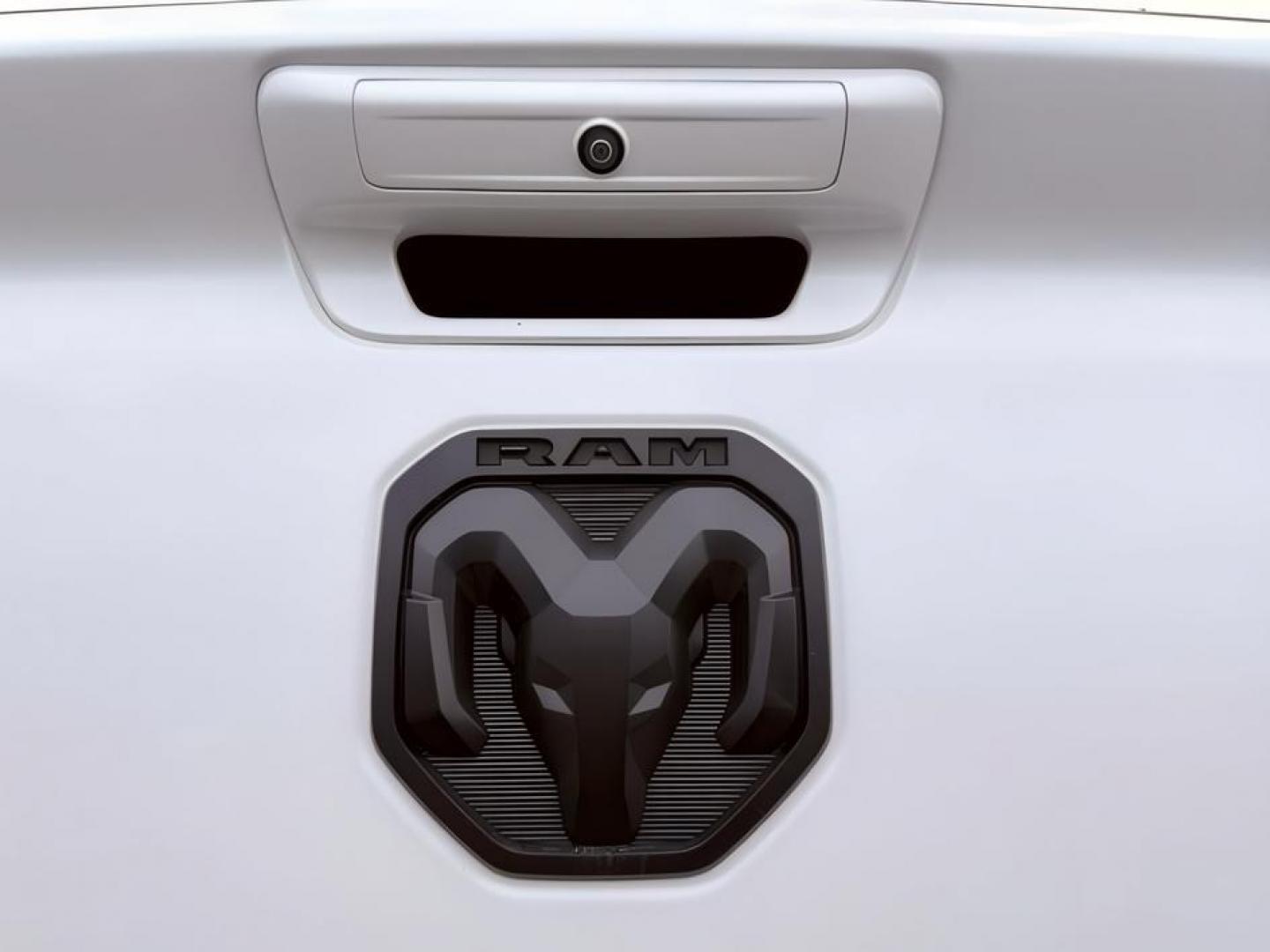 2019 WHITE /Black Ram 1500 Sport (1C6SRFTT9KN) with an V8, 5.7L engine, 8-speed automatic transmission, located at 1175 N Woodruff Ave, Idaho Falls, ID, 83401, 43.506901, -111.999657 - <b>Vehicle Details</b><br>Discover rugged capability and premium comfort in this pre-owned 2019 Ram 1500 Sport 4WD, now available in Idaho Falls, ID. Powered by a strong V8 5.7L gasoline engine, this full-size pickup delivers confident performance for towing, hauling, and everyday driving, while the- Photo#33