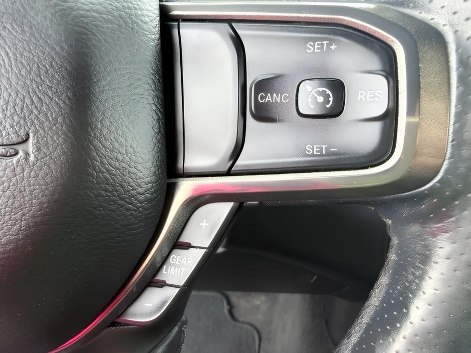 2019 WHITE /Black Ram 1500 (1C6SRFTT9KN) with an HEMI 57L V-8 variable valve control engine, Automatic transmission, located at 1175 N Woodruff Ave, Idaho Falls, ID, 83401, 43.506901, -111.999657 - At Timberline Auto, finding a great deal on your next vehicle is always easy! Our experienced sales staff goal is to help find you the right vehicle at the right price! Our knowledgeable finance department has options for almost any credit score. We offer extended service contract options to prot- Photo#20