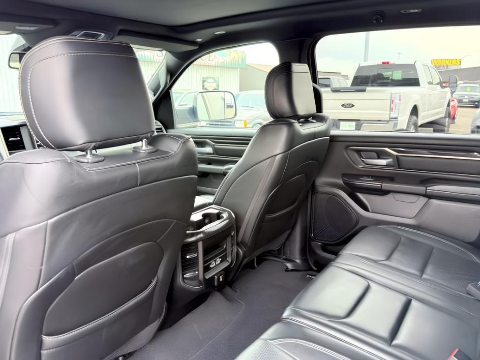 2019 WHITE /Black Ram 1500 (1C6SRFTT9KN) with an HEMI 57L V-8 variable valve control engine, Automatic transmission, located at 1175 N Woodruff Ave, Idaho Falls, ID, 83401, 43.506901, -111.999657 - At Timberline Auto, finding a great deal on your next vehicle is always easy! Our experienced sales staff goal is to help find you the right vehicle at the right price! Our knowledgeable finance department has options for almost any credit score. We offer extended service contract options to prot- Photo#27