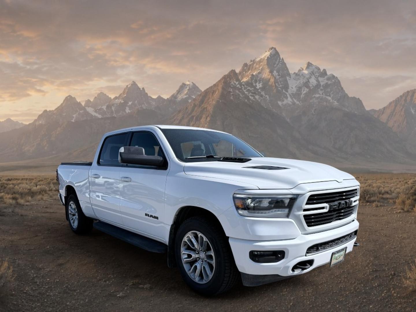 2019 WHITE /Black Ram 1500 Sport (1C6SRFTT9KN) with an V8, 5.7L engine, 8-speed automatic transmission, located at 1175 N Woodruff Ave, Idaho Falls, ID, 83401, 43.506901, -111.999657 - <b>Vehicle Details</b><br>Discover rugged capability and premium comfort in this pre-owned 2019 Ram 1500 Sport 4WD, now available in Idaho Falls, ID. Powered by a strong V8 5.7L gasoline engine, this full-size pickup delivers confident performance for towing, hauling, and everyday driving, while the- Photo#6