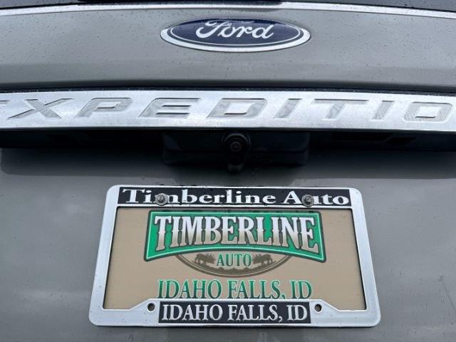 2019 GREEN /Ebony Ford Expedition Limited (1FMJU2AT9KE) with an EcoBoost 3.5L V-6 gasoline direct injection engine, AUTOMATIC transmission, located at 1235 N Woodruff Ave., Idaho Falls, 83401, (208) 523-1053, 43.507172, -112.000488 - At Timberline Auto, finding a great deal on your next vehicle is always easy! Our experienced sales staff goal is to help find you the right vehicle at the right price! Our knowledgeable finance department has options for almost any credit score. We offer extended service contract options to prot- Photo#36