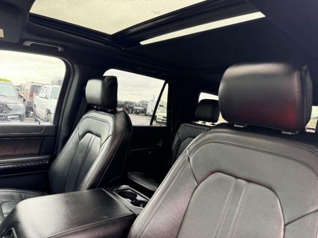 2019 GREEN /Ebony Ford Expedition Limited (1FMJU2AT9KE) with an EcoBoost 3.5L V-6 gasoline direct injection engine, AUTOMATIC transmission, located at 1235 N Woodruff Ave., Idaho Falls, 83401, (208) 523-1053, 43.507172, -112.000488 - At Timberline Auto, finding a great deal on your next vehicle is always easy! Our experienced sales staff goal is to help find you the right vehicle at the right price! Our knowledgeable finance department has options for almost any credit score. We offer extended service contract options to prot- Photo#58