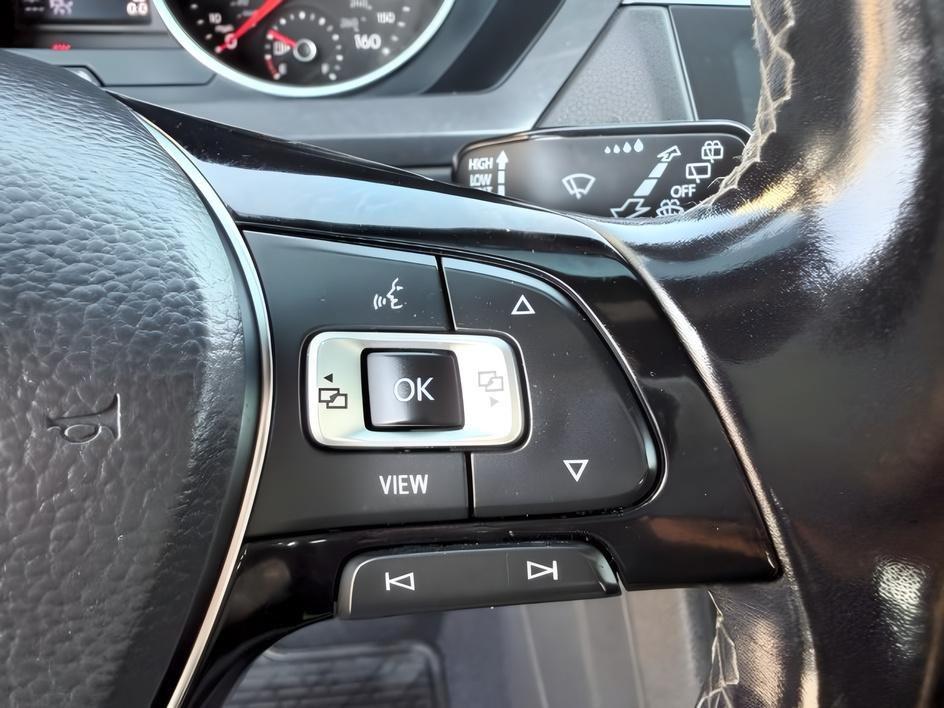 2021 BLACK /LEATHER Volkswagen Tiguan SE R-LINE (3VV2B7AX8MM) with an 2.0 TURBO engine, AUTOMATIC transmission, located at 1235 N Woodruff Ave., Idaho Falls, 83401, (208) 523-1053, 43.507172, -112.000488- Photo#21