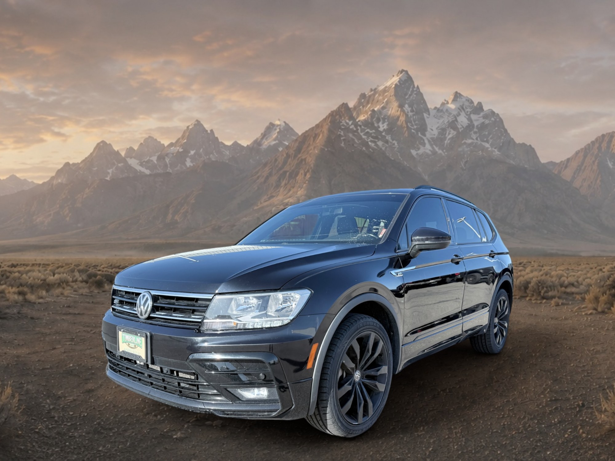 photo of 2021 Volkswagen Tiguan SE R-LINE