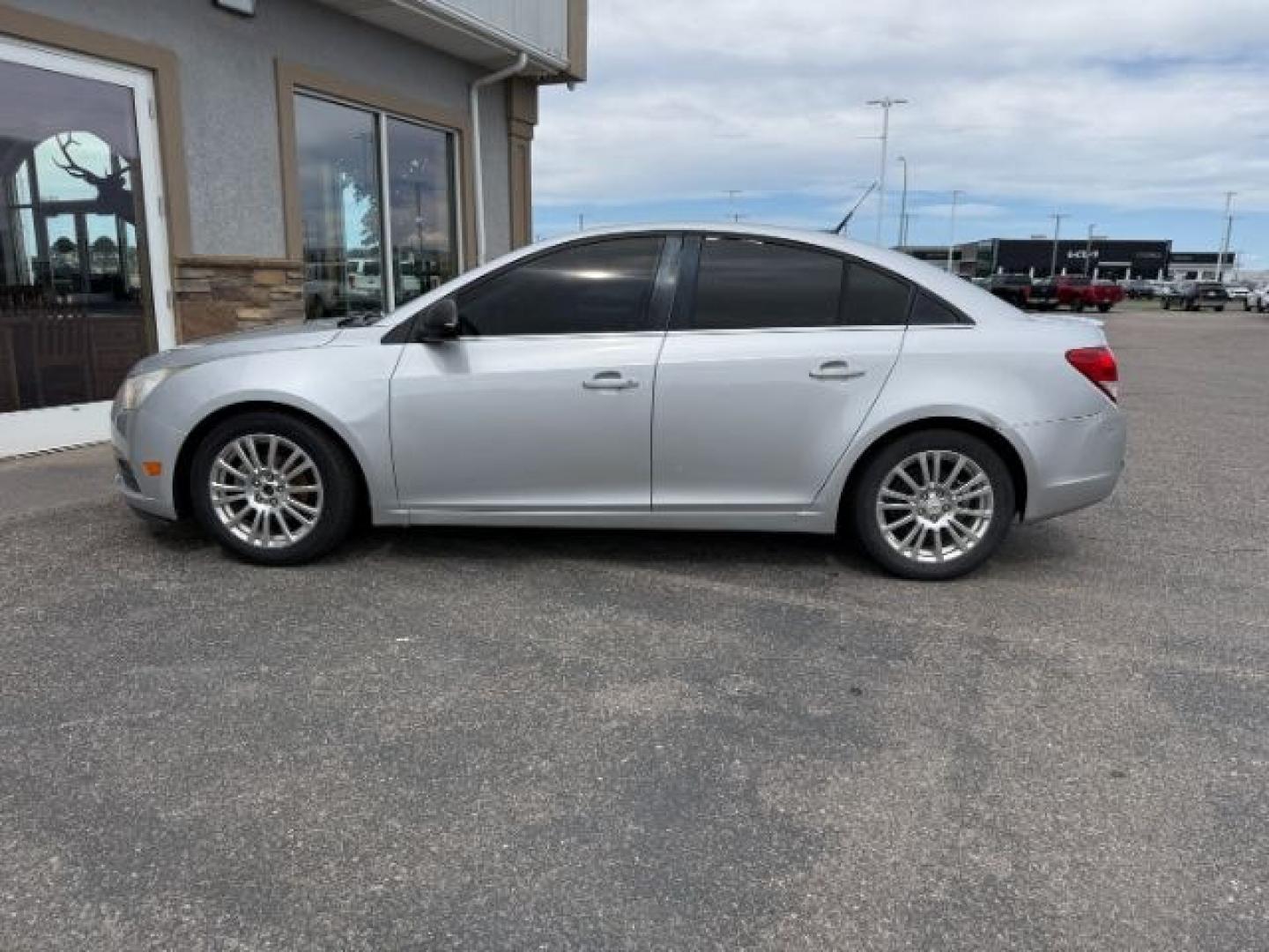 2011 SILVER /CLOTH Chevrolet Cruze (1G1PJ5S9XB7) with an 14L I4 TURBO engine, Automatic transmission, located at 1175 N Woodruff Ave, Idaho Falls, ID, 83401, 43.506901, -111.999657 - At Timberline Auto, finding a great deal on your next vehicle is always easy! Our experienced sales staff goal is to help find you the right vehicle at the right price! Our knowledgeable finance department has options for almost any credit score. We offer extended service contract options to prot - Photo#1