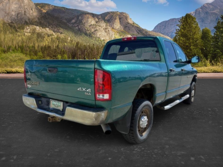2004 GREEN /Dark Slate Gray Dodge Ram 2500 SLT (3D7KU28C14G) with an Cummins 5.9L I-6 diesel direct injection engine, AUTOMATIC transmission, located at 1235 N Woodruff Ave., Idaho Falls, 83401, (208) 523-1053, 43.507172, -112.000488 - At Timberline Auto, finding a great deal on your next vehicle is always easy! Our experienced sales staff goal is to help find you the right vehicle at the right price! Our knowledgeable finance department has options for almost any credit score. We offer extended service contract options to prot- Photo#4