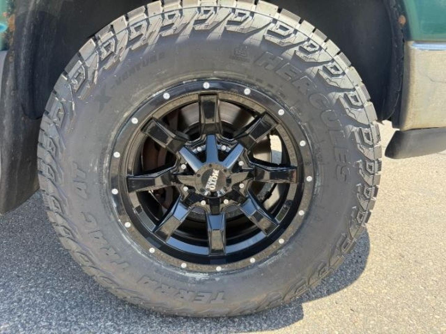 2004 GREEN /Dark Slate Gray Dodge Ram 2500 (3D7KU28C14G) with an Cummins 59L I-6 diesel direct injection engine, Automatic transmission, located at 1175 N Woodruff Ave, Idaho Falls, ID, 83401, 43.506901, -111.999657 - At Timberline Auto, finding a great deal on your next vehicle is always easy! Our experienced sales staff goal is to help find you the right vehicle at the right price! Our knowledgeable finance department has options for almost any credit score. We offer extended service contract options to prot- Photo#9