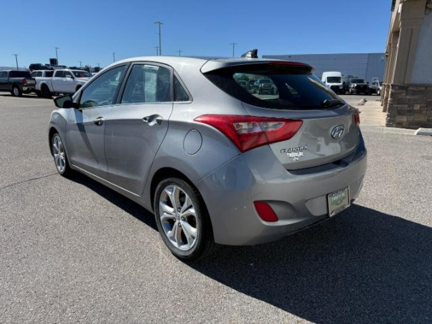 2013 SILVER /CLOTH Hyundai Elantra GT (KMHD35LE6DU) with an 18L I-4 DOHC engine, Manual transmission, located at 1175 N Woodruff Ave, Idaho Falls, ID, 83401, 43.506901, -111.999657- Photo#10