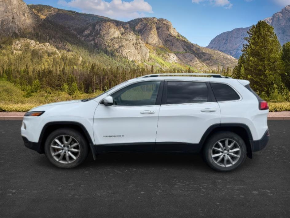 2017 WHITE /LEATHER Jeep Cherokee Limited Sport Utility LIMITED (1C4PJMDS6HD) with an 3.2 V6 engine, AUTOMATIC transmission, located at 1235 N Woodruff Ave., Idaho Falls, 83401, (208) 523-1053, 43.507172, -112.000488 - At Timberline Auto, finding a great deal on your next vehicle is always easy! Our experienced sales staff goal is to help find you the right vehicle at the right price! Our knowledgeable finance department has options for almost any credit score. We offer extended service contract options to prot - Photo#0
