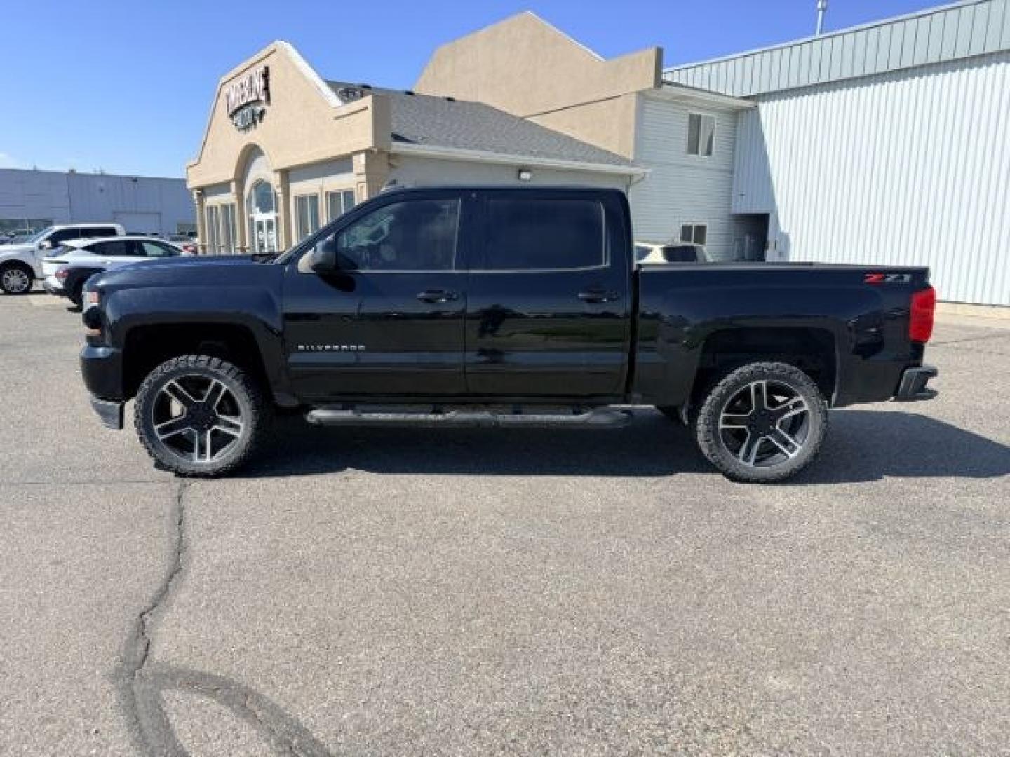 2018 Black /Jet Black Chevrolet Silverado 1500 (3GCUKREC5JG) with an 53L V8 VORTEC engine, Automatic transmission, located at 1175 N Woodruff Ave, Idaho Falls, ID, 83401, 43.506901, -111.999657 - At Timberline Auto, finding a great deal on your next vehicle is always easy! Our experienced sales staff goal is to help find you the right vehicle at the right price! Our knowledgeable finance department has options for almost any credit score. We offer extended service contract options to prot- Photo#29