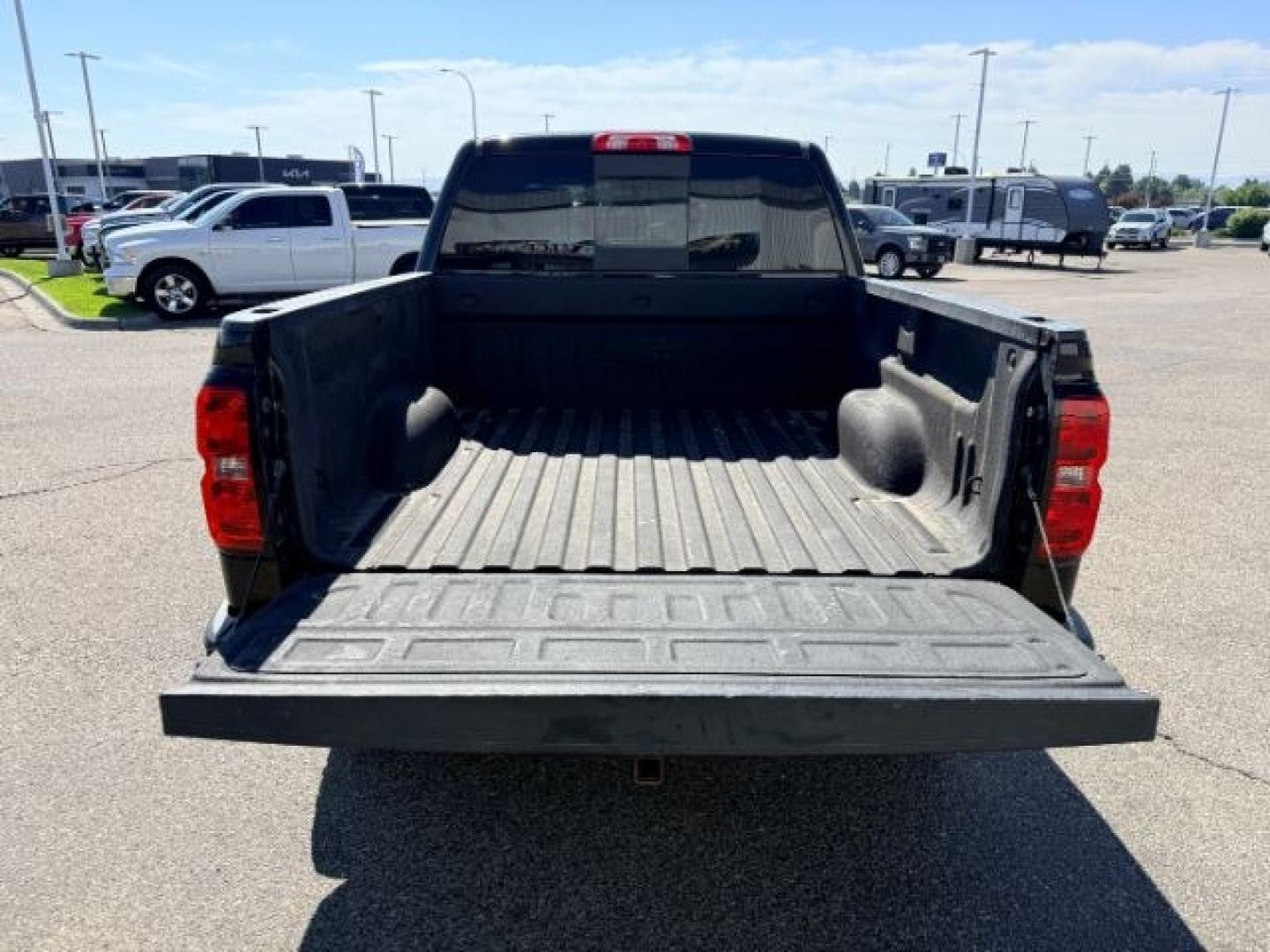 2018 Black /Jet Black Chevrolet Silverado 1500 (3GCUKREC5JG) with an 53L V8 VORTEC engine, Automatic transmission, located at 1175 N Woodruff Ave, Idaho Falls, ID, 83401, 43.506901, -111.999657 - At Timberline Auto, finding a great deal on your next vehicle is always easy! Our experienced sales staff goal is to help find you the right vehicle at the right price! Our knowledgeable finance department has options for almost any credit score. We offer extended service contract options to prot- Photo#33