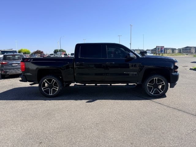 2018 Black /Jet Black Chevrolet Silverado 1500 (3GCUKREC5JG) with an 53L V8 VORTEC engine, Automatic transmission, located at 1175 N Woodruff Ave, Idaho Falls, ID, 83401, 43.506901, -111.999657 - At Timberline Auto, finding a great deal on your next vehicle is always easy! Our experienced sales staff goal is to help find you the right vehicle at the right price! Our knowledgeable finance department has options for almost any credit score. We offer extended service contract options to protect- Photo#35