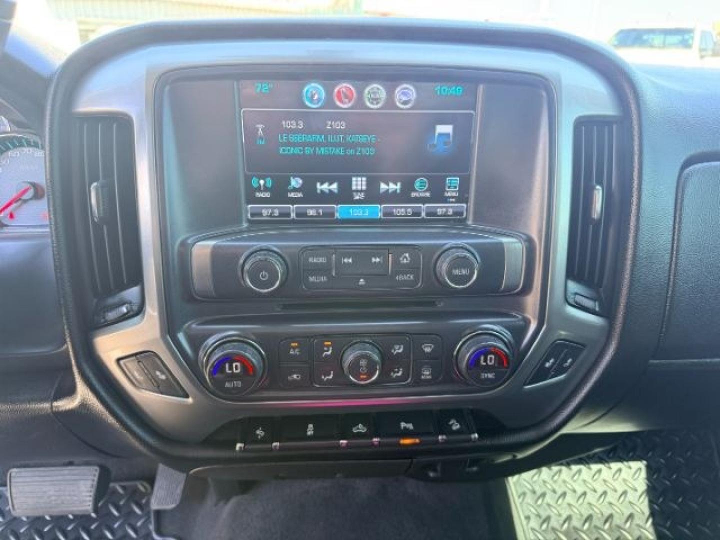2018 Black /Jet Black Chevrolet Silverado 1500 (3GCUKREC5JG) with an 53L V8 VORTEC engine, Automatic transmission, located at 1175 N Woodruff Ave, Idaho Falls, ID, 83401, 43.506901, -111.999657 - At Timberline Auto, finding a great deal on your next vehicle is always easy! Our experienced sales staff goal is to help find you the right vehicle at the right price! Our knowledgeable finance department has options for almost any credit score. We offer extended service contract options to prot- Photo#44