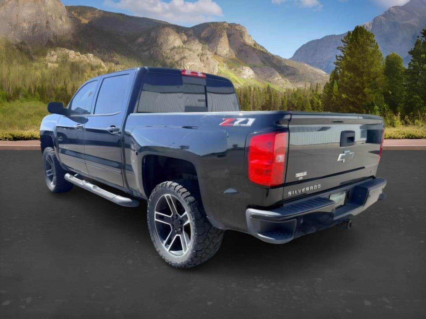 2018 Black /Jet Black Chevrolet Silverado 1500 (3GCUKREC5JG) with an 53L V8 VORTEC engine, Automatic transmission, located at 1175 N Woodruff Ave, Idaho Falls, ID, 83401, 43.506901, -111.999657 - At Timberline Auto, finding a great deal on your next vehicle is always easy! Our experienced sales staff goal is to help find you the right vehicle at the right price! Our knowledgeable finance department has options for almost any credit score. We offer extended service contract options to prot- Photo#2
