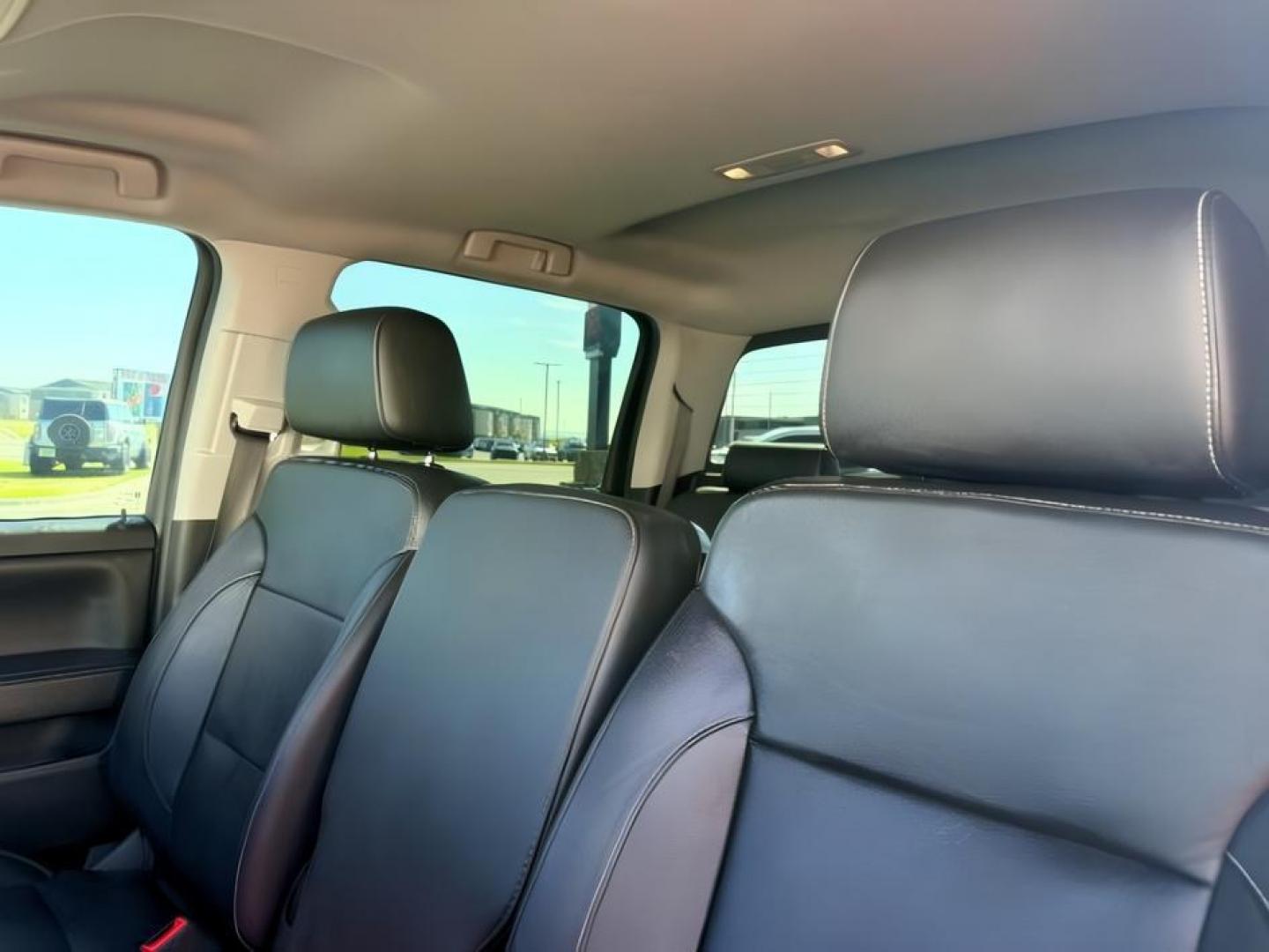 2018 Black /Jet Black Chevrolet Silverado 1500 (3GCUKREC5JG) with an 53L V8 VORTEC engine, Automatic transmission, located at 1175 N Woodruff Ave, Idaho Falls, ID, 83401, 43.506901, -111.999657 - At Timberline Auto, finding a great deal on your next vehicle is always easy! Our experienced sales staff goal is to help find you the right vehicle at the right price! Our knowledgeable finance department has options for almost any credit score. We offer extended service contract options to prot- Photo#23