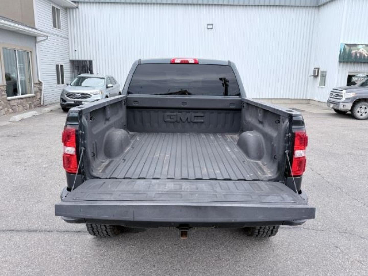 2017 GRAY /Jet Black GMC Sierra 1500 (3GTU2MEC8HG) with an EcoTec3 53L V-8 gasoline direct injection engine, Automatic transmission, located at 1175 N Woodruff Ave, Idaho Falls, ID, 83401, 43.506901, -111.999657- Photo#34