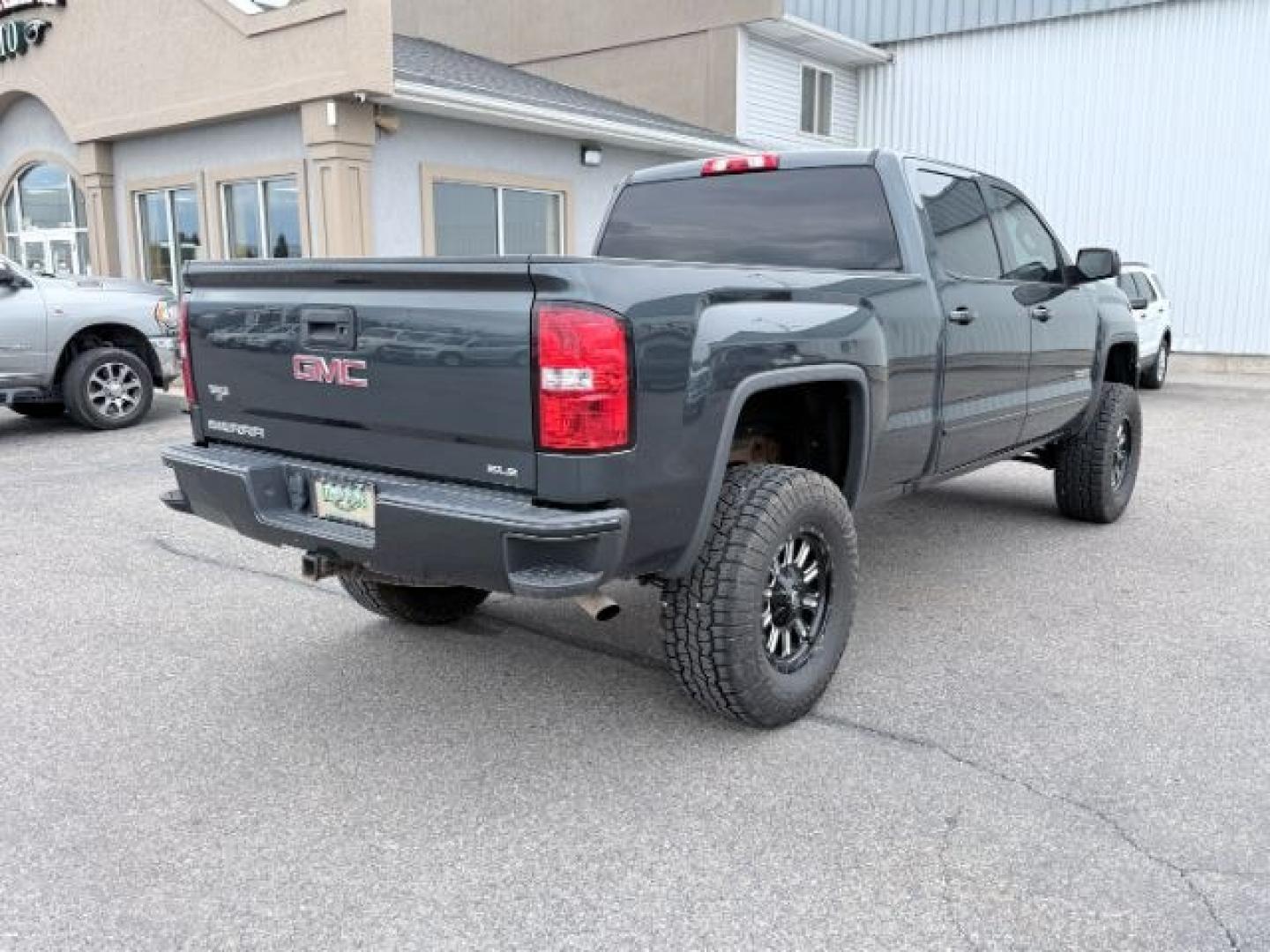 2017 GRAY /Jet Black GMC Sierra 1500 (3GTU2MEC8HG) with an EcoTec3 53L V-8 gasoline direct injection engine, Automatic transmission, located at 1175 N Woodruff Ave, Idaho Falls, ID, 83401, 43.506901, -111.999657- Photo#35