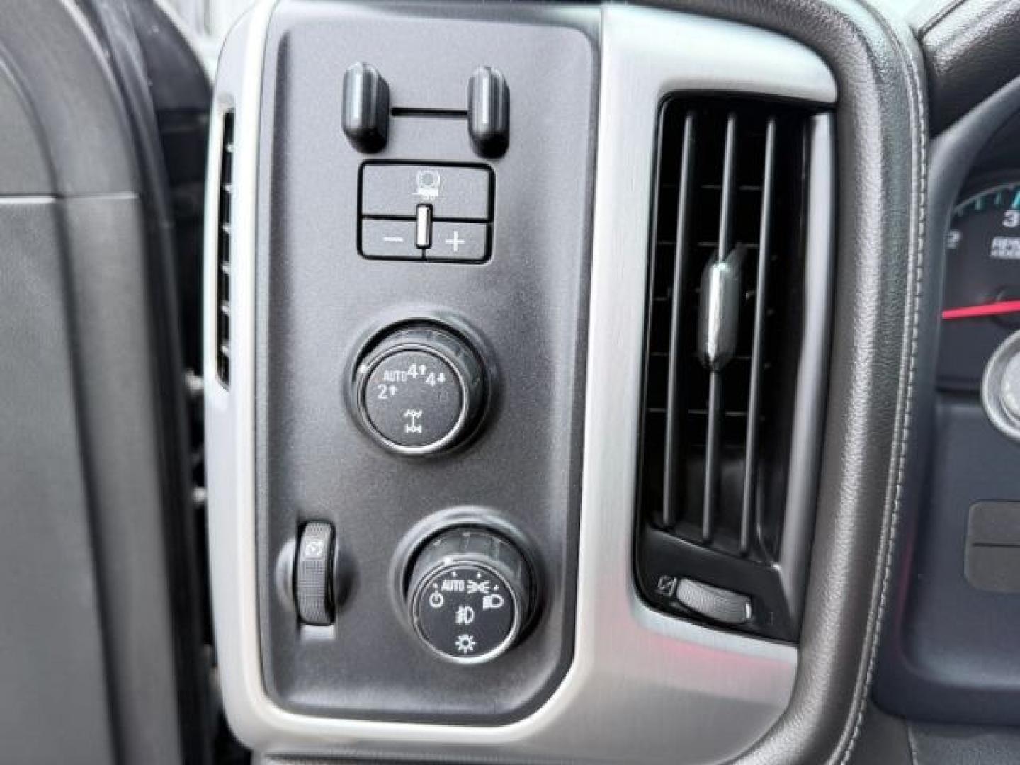 2017 GRAY /Jet Black GMC Sierra 1500 (3GTU2MEC8HG) with an EcoTec3 53L V-8 gasoline direct injection engine, Automatic transmission, located at 1175 N Woodruff Ave, Idaho Falls, ID, 83401, 43.506901, -111.999657- Photo#51