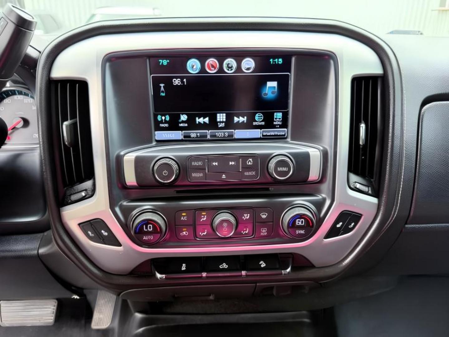 2017 GRAY /Jet Black GMC Sierra 1500 (3GTU2MEC8HG) with an EcoTec3 53L V-8 gasoline direct injection engine, Automatic transmission, located at 1175 N Woodruff Ave, Idaho Falls, ID, 83401, 43.506901, -111.999657- Photo#16