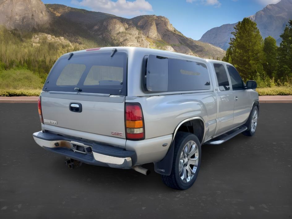 2003 Pewter Metallic /Stone Gray GMC Sierra 1500 (2GTFK69U031) with an Vortec 6L V-8 regular unleaded engine, Automatic transmission, located at 1175 N Woodruff Ave, Idaho Falls, ID, 83401, 43.506901, -111.999657 - At Timberline Auto, finding a great deal on your next vehicle is always easy! Our experienced sales staff goal is to help find you the right vehicle at the right price! Our knowledgeable finance department has options for almost any credit score. We offer extended service contract options to prot- Photo#4