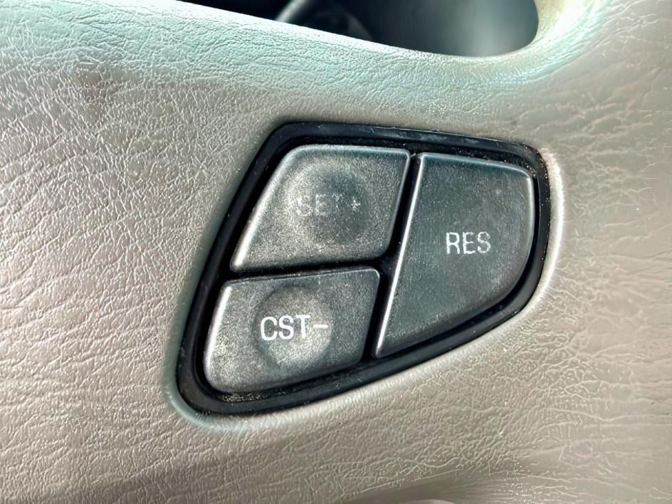 2001 SILVER /Medium Graphite Ford Windstar (2FMZA51451B) with an 38L V-6 regular unleaded engine, Automatic transmission, located at 1175 N Woodruff Ave, Idaho Falls, ID, 83401, 43.506901, -111.999657 - At Timberline Auto, finding a great deal on your next vehicle is always easy! Our experienced sales staff goal is to help find you the right vehicle at the right price! Our knowledgeable finance department has options for almost any credit score. We offer extended service contract options to prot- Photo#18