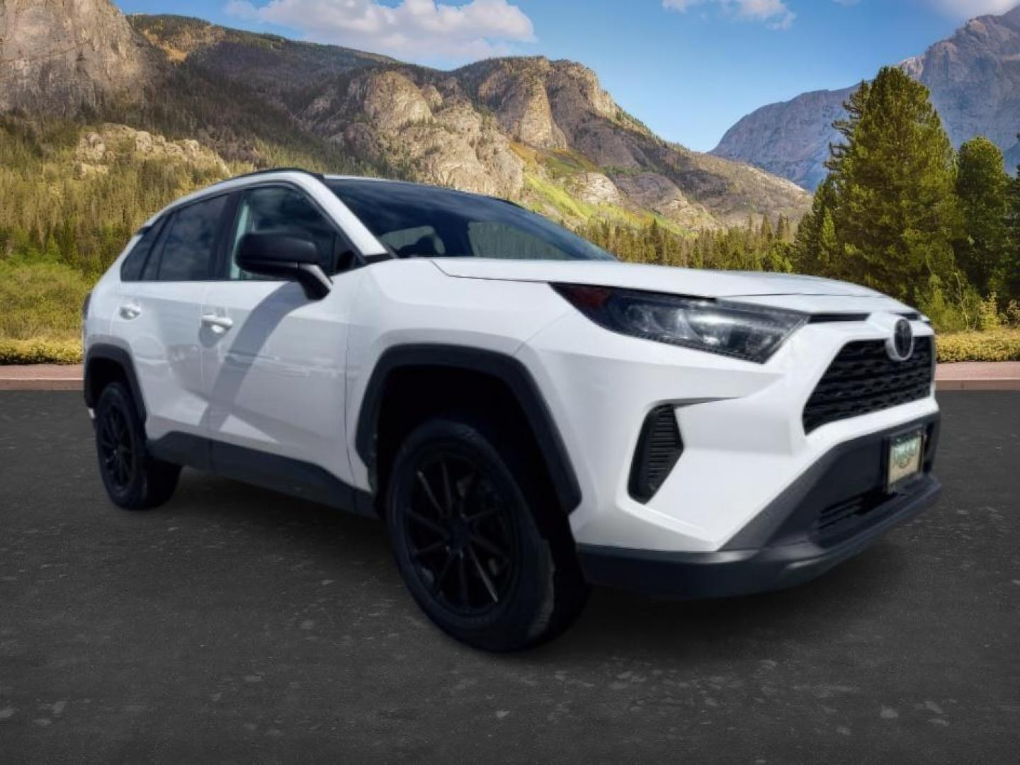 2021 Super White /Black Toyota RAV4 (2T3F1RFVXMW) with an Dynamic Force 25L I-4 portdirect injection engine, Automatic transmission, located at 1175 N Woodruff Ave, Idaho Falls, ID, 83401, 43.506901, -111.999657 - At Timberline Auto, finding a great deal on your next vehicle is always easy! Our experienced sales staff goal is to help find you the right vehicle at the right price! Our knowledgeable finance department has options for almost any credit score. We offer extended service contract options to prot- Photo#9