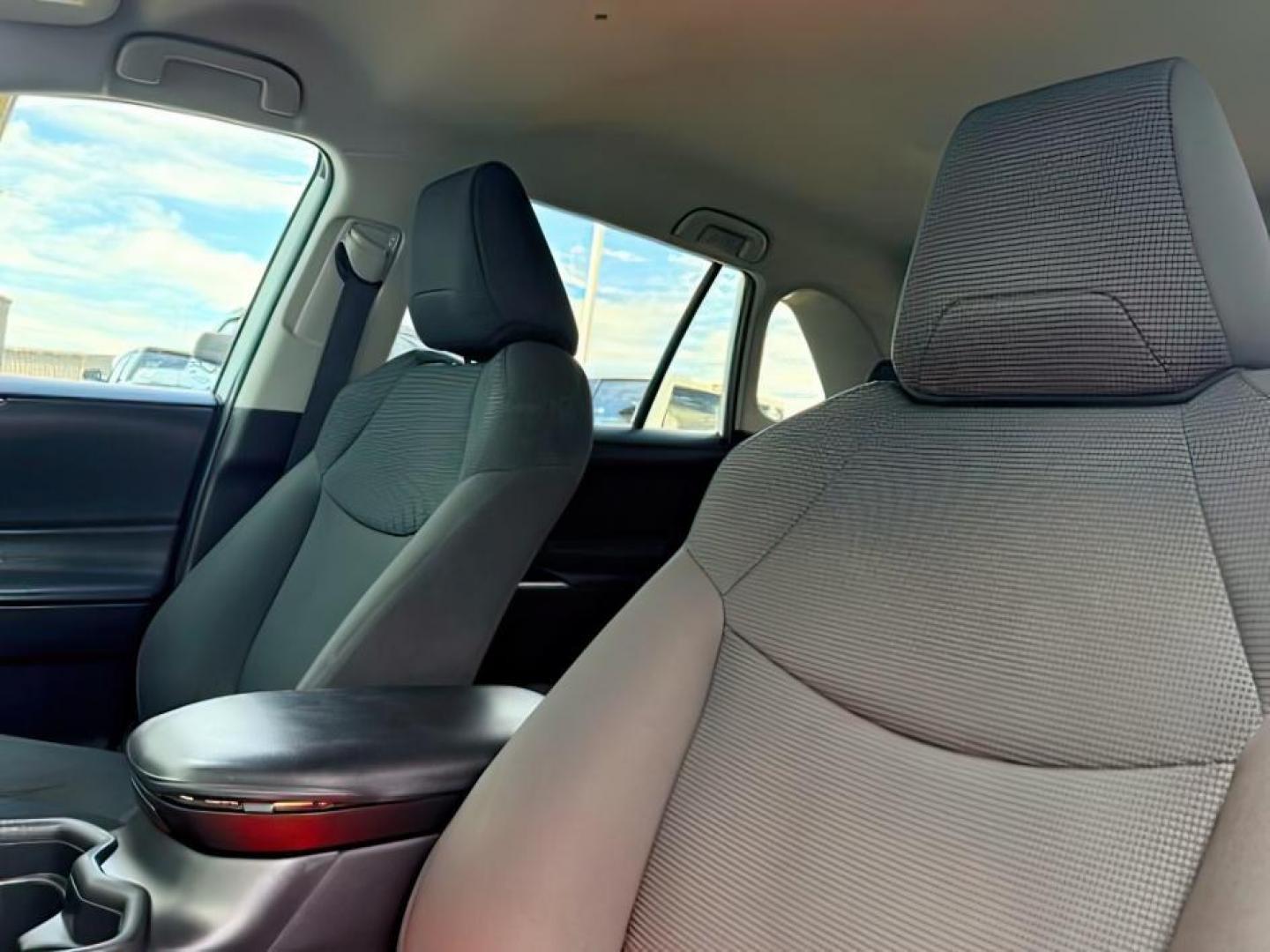 2021 Super White /Black Toyota RAV4 (2T3F1RFVXMW) with an Dynamic Force 25L I-4 portdirect injection engine, Automatic transmission, located at 1175 N Woodruff Ave, Idaho Falls, ID, 83401, 43.506901, -111.999657 - At Timberline Auto, finding a great deal on your next vehicle is always easy! Our experienced sales staff goal is to help find you the right vehicle at the right price! Our knowledgeable finance department has options for almost any credit score. We offer extended service contract options to prot- Photo#24