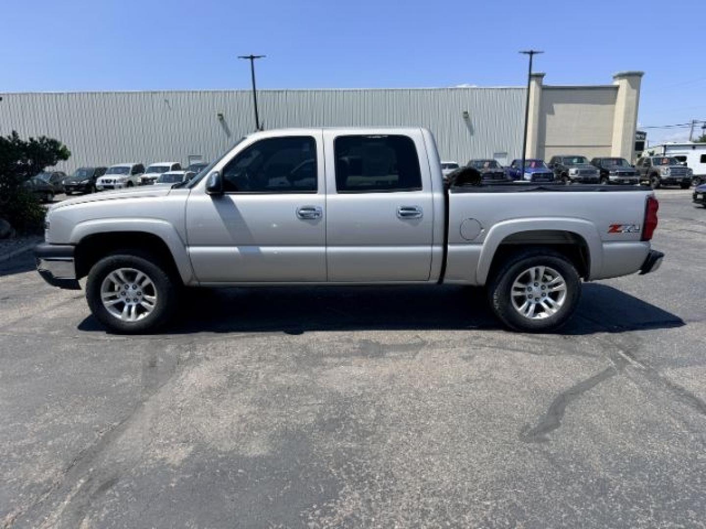 2004 Silver Birch Metallic /Dark Charcoal Chevrolet Silverado 1500 (2GCEK13T341) with an Vortec 53L V-8 regular unleaded engine, Automatic transmission, located at 1175 N Woodruff Ave, Idaho Falls, ID, 83401, 43.506901, -111.999657 - At Timberline Auto, finding a great deal on your next vehicle is always easy! Our experienced sales staff goal is to help find you the right vehicle at the right price! Our knowledgeable finance department has options for almost any credit score. We offer extended service contract options to prot- Photo#25