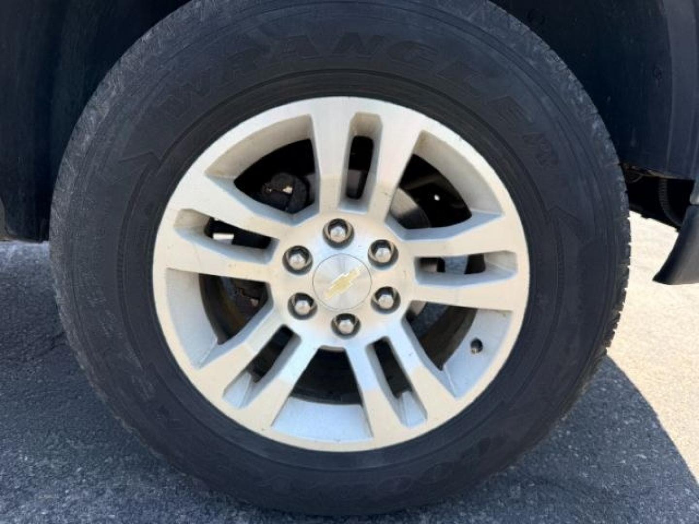 2004 Silver Birch Metallic /Dark Charcoal Chevrolet Silverado 1500 (2GCEK13T341) with an Vortec 53L V-8 regular unleaded engine, Automatic transmission, located at 1175 N Woodruff Ave, Idaho Falls, ID, 83401, 43.506901, -111.999657 - At Timberline Auto, finding a great deal on your next vehicle is always easy! Our experienced sales staff goal is to help find you the right vehicle at the right price! Our knowledgeable finance department has options for almost any credit score. We offer extended service contract options to prot- Photo#33