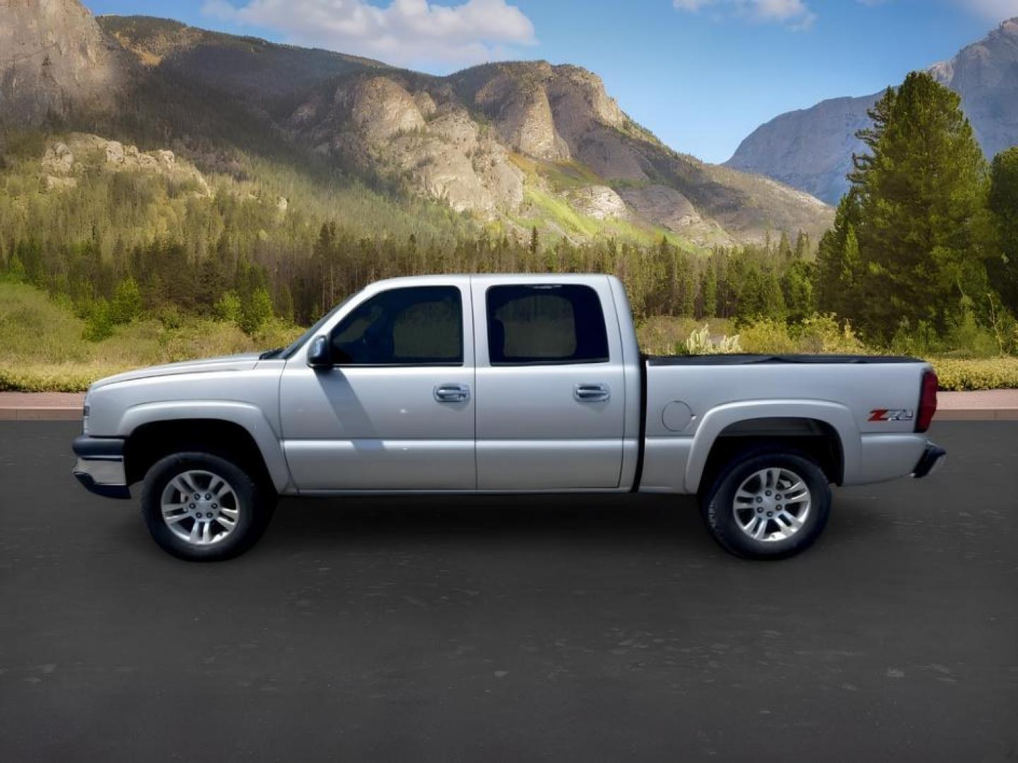 2004 Silver Birch Metallic /Dark Charcoal Chevrolet Silverado 1500 (2GCEK13T341) with an Vortec 53L V-8 regular unleaded engine, Automatic transmission, located at 1175 N Woodruff Ave, Idaho Falls, ID, 83401, 43.506901, -111.999657 - At Timberline Auto, finding a great deal on your next vehicle is always easy! Our experienced sales staff goal is to help find you the right vehicle at the right price! Our knowledgeable finance department has options for almost any credit score. We offer extended service contract options to prot- Photo#1