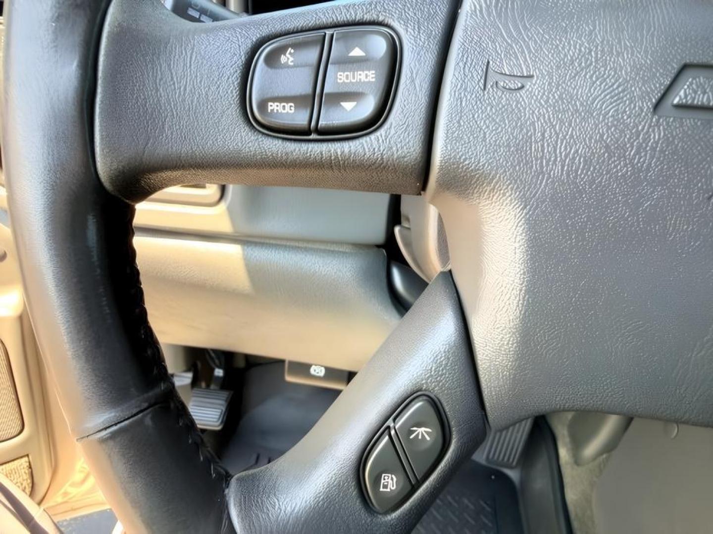 2004 Silver Birch Metallic /Dark Charcoal Chevrolet Silverado 1500 (2GCEK13T341) with an Vortec 53L V-8 regular unleaded engine, Automatic transmission, located at 1175 N Woodruff Ave, Idaho Falls, ID, 83401, 43.506901, -111.999657 - At Timberline Auto, finding a great deal on your next vehicle is always easy! Our experienced sales staff goal is to help find you the right vehicle at the right price! Our knowledgeable finance department has options for almost any credit score. We offer extended service contract options to prot- Photo#17