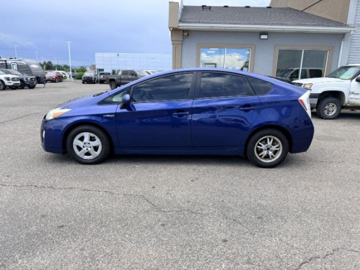 2011 BLUE /Dark Gray Toyota Prius (JTDKN3DUXB0) with an 18L I-4 DOHC engine, Automatic transmission, located at 1175 N Woodruff Ave, Idaho Falls, ID, 83401, 43.506901, -111.999657 - At Timberline Auto, finding a great deal on your next vehicle is always easy! Our experienced sales staff goal is to help find you the right vehicle at the right price! Our knowledgeable finance department has options for almost any credit score. We offer extended service contract options to prot- Photo#1