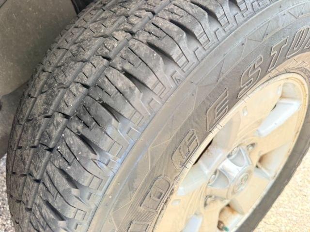 2007 SILVER /Stone Toyota 4Runner (JTEBU14R870) with an 4L V-6 DOHC engine, Automatic transmission, located at 1175 N Woodruff Ave, Idaho Falls, ID, 83401, 43.506901, -111.999657 - At Timberline Auto, finding a great deal on your next vehicle is always easy! Our experienced sales staff goal is to help find you the right vehicle at the right price! Our knowledgeable finance department has options for almost any credit score. We offer extended service contract options to prot- Photo#34