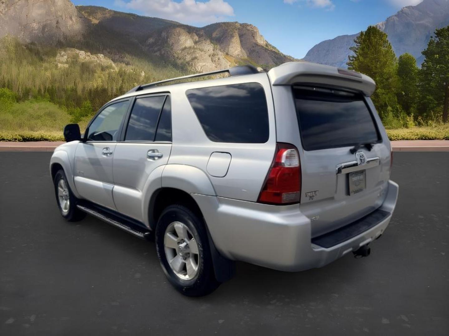 2007 SILVER /Stone Toyota 4Runner (JTEBU14R870) with an 4L V-6 DOHC engine, Automatic transmission, located at 1175 N Woodruff Ave, Idaho Falls, ID, 83401, 43.506901, -111.999657- Photo#2