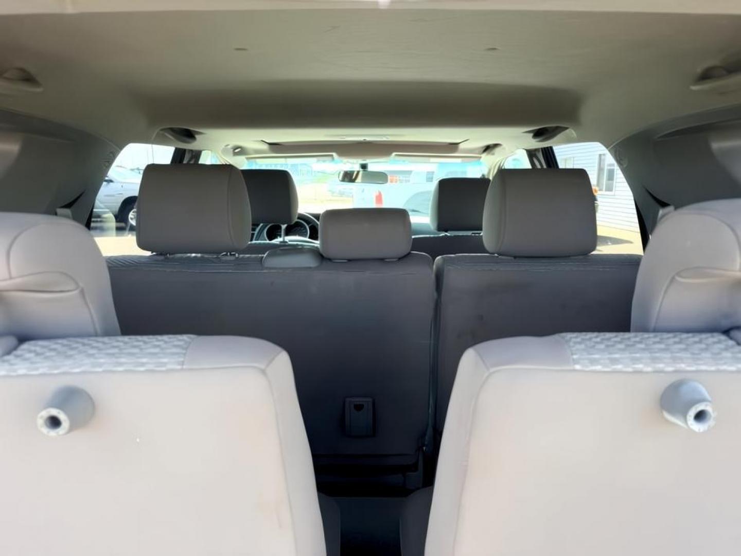 2007 SILVER /Stone Toyota 4Runner (JTEBU14R870) with an 4L V-6 DOHC engine, Automatic transmission, located at 1175 N Woodruff Ave, Idaho Falls, ID, 83401, 43.506901, -111.999657- Photo#5