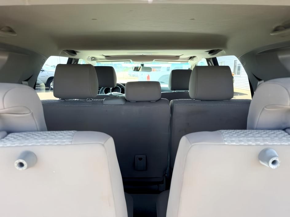 2007 SILVER /Stone Toyota 4Runner (JTEBU14R870) with an 4L V-6 DOHC engine, Automatic transmission, located at 1175 N Woodruff Ave, Idaho Falls, ID, 83401, 43.506901, -111.999657 - At Timberline Auto, finding a great deal on your next vehicle is always easy! Our experienced sales staff goal is to help find you the right vehicle at the right price! Our knowledgeable finance department has options for almost any credit score. We offer extended service contract options to prot- Photo#5