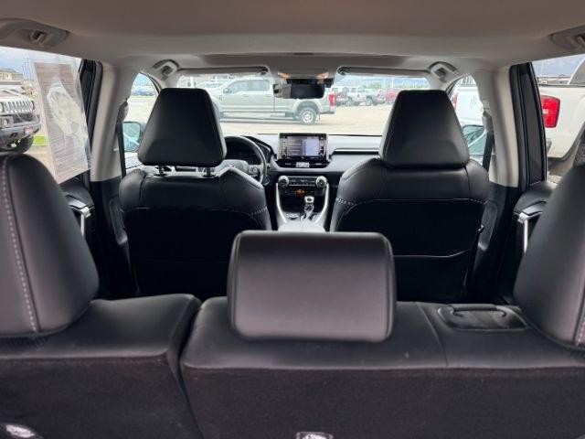 2021 GRAY /Black Toyota RAV4 Hybrid Limited (2T3D6RFV3MW) with an Dynamic Force 2.5L I-4 port/direct injection engine, AUTOMATIC transmission, located at 1235 N Woodruff Ave., Idaho Falls, 83401, (208) 523-1053, 43.507172, -112.000488 - At Timberline Auto, finding a great deal on your next vehicle is always easy! Our experienced sales staff goal is to help find you the right vehicle at the right price! Our knowledgeable finance department has options for almost any credit score. We offer extended service contract options to prot- Photo#33