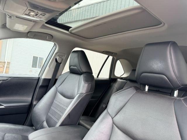 2021 GRAY /Black Toyota RAV4 Hybrid Limited (2T3D6RFV3MW) with an Dynamic Force 2.5L I-4 port/direct injection engine, AUTOMATIC transmission, located at 1235 N Woodruff Ave., Idaho Falls, 83401, (208) 523-1053, 43.507172, -112.000488 - At Timberline Auto, finding a great deal on your next vehicle is always easy! Our experienced sales staff goal is to help find you the right vehicle at the right price! Our knowledgeable finance department has options for almost any credit score. We offer extended service contract options to prot- Photo#50