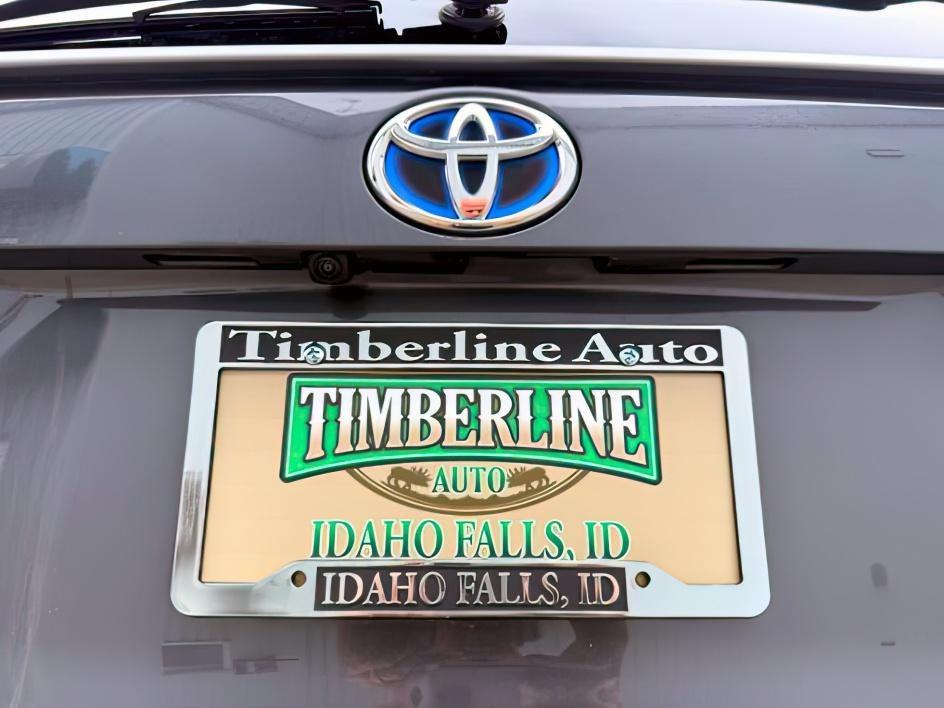 2021 GRAY /Black Toyota RAV4 Hybrid Limited (2T3D6RFV3MW) with an Dynamic Force 2.5L I-4 port/direct injection engine, AUTOMATIC transmission, located at 1235 N Woodruff Ave., Idaho Falls, 83401, (208) 523-1053, 43.507172, -112.000488 - At Timberline Auto, finding a great deal on your next vehicle is always easy! Our experienced sales staff goal is to help find you the right vehicle at the right price! Our knowledgeable finance department has options for almost any credit score. We offer extended service contract options to prot- Photo#4